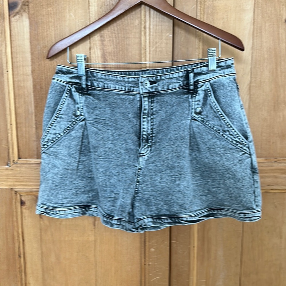 Inc Denim black shorts